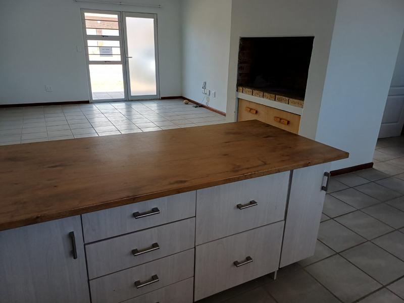 3 Bedroom Property for Sale in Perlemoenbaai Western Cape